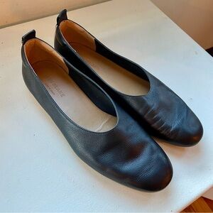 Everlane day glove flat black leather